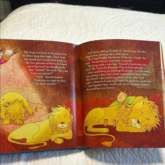 The Jesus Storybook Bible - Picture 2 of 3